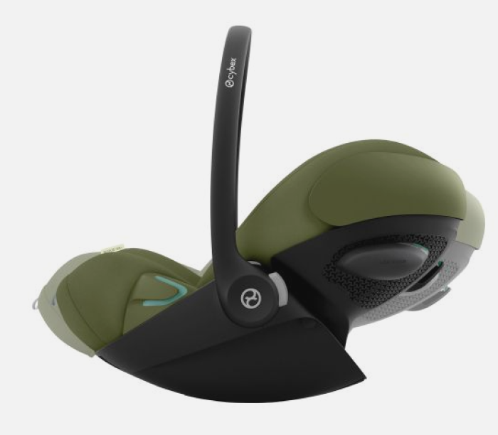 Preview: Ergonomische flache Liegeposition der CYBEX Cloud G3 Plus Autoschale – Baby-Land Crimmitschau